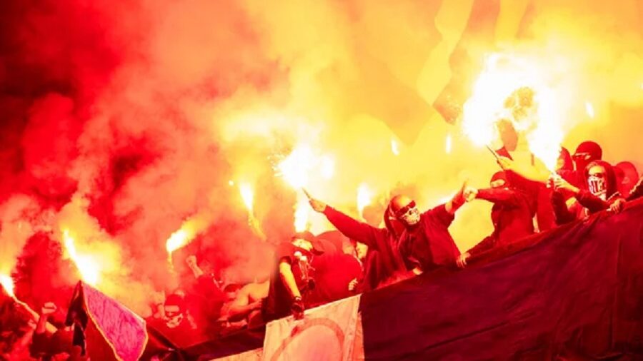 Speaker Tribuny Sever zveřejnil omluvu, poslal ale ostrý vzkaz vedení Slavie