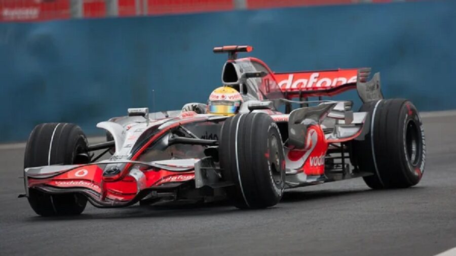 Formule 1 přijde v tomto roce o dva závody!