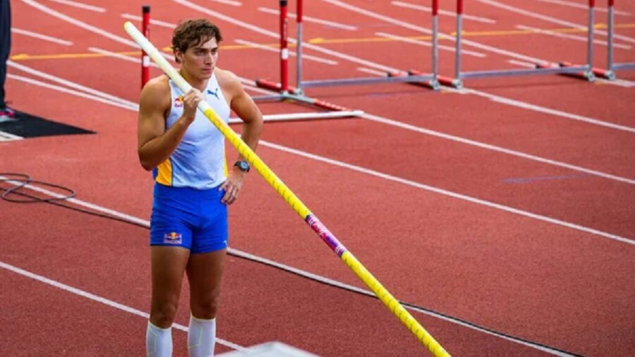 631! Armand Duplantis popatnácté vylepšil světový rekord!