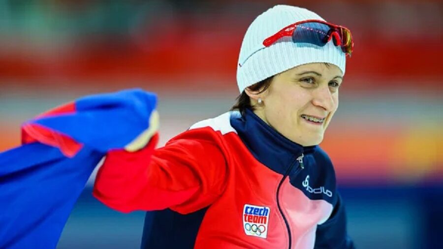 Martina Sáblíková za ovací vestoje vyprodané haly ukončila kariéru